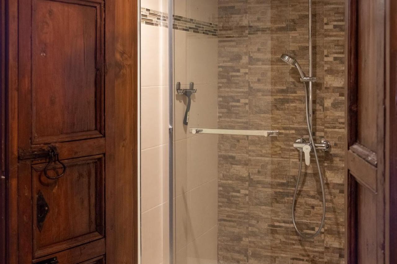 فاليتا Babel Suites المظهر الخارجي الصورة